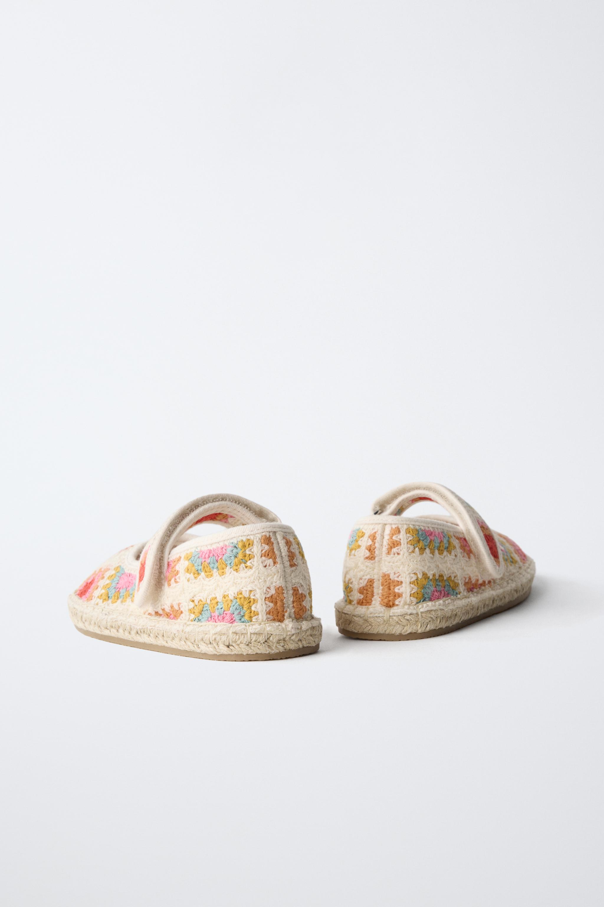 CROCHET EFFECT BALLET FLATS